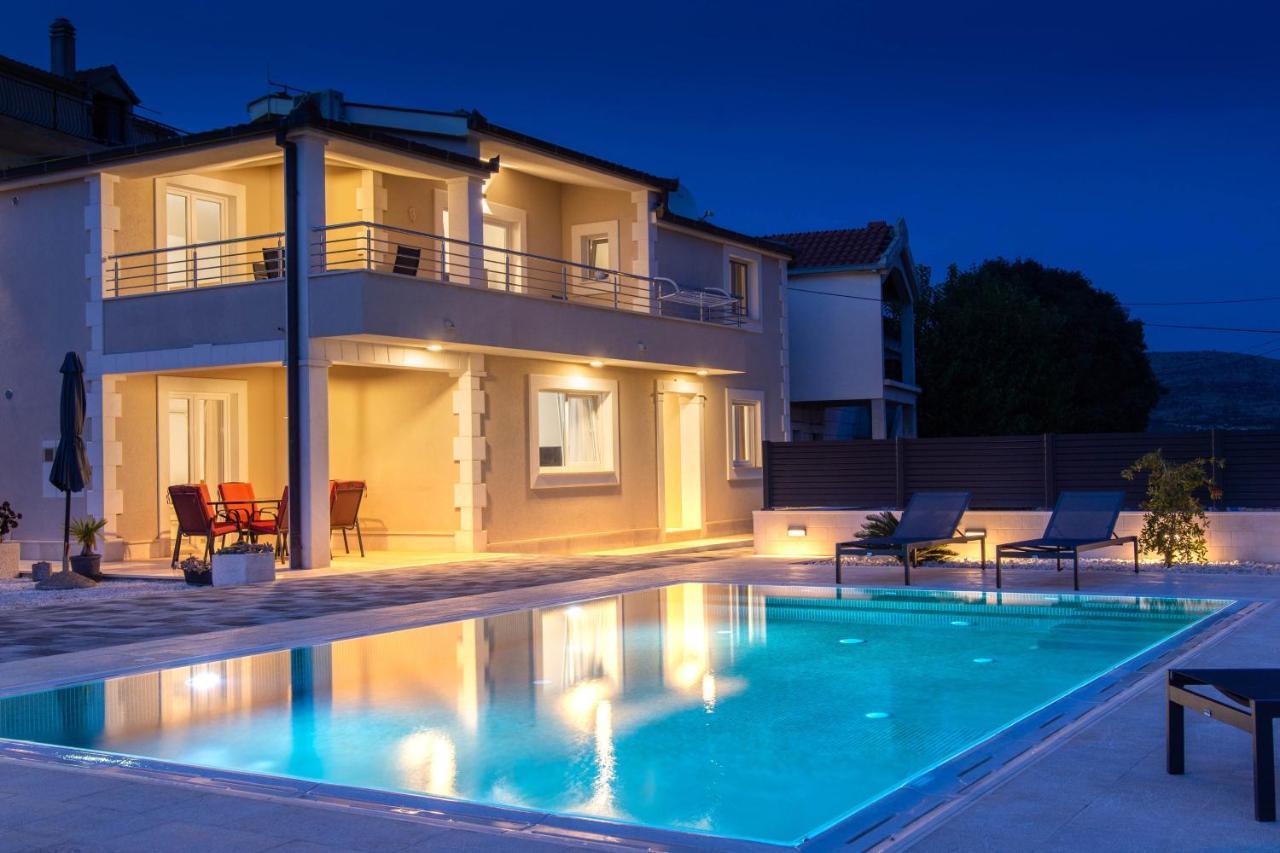 Casa Della Cava Villa โตรกีร์ ภายนอก รูปภาพ