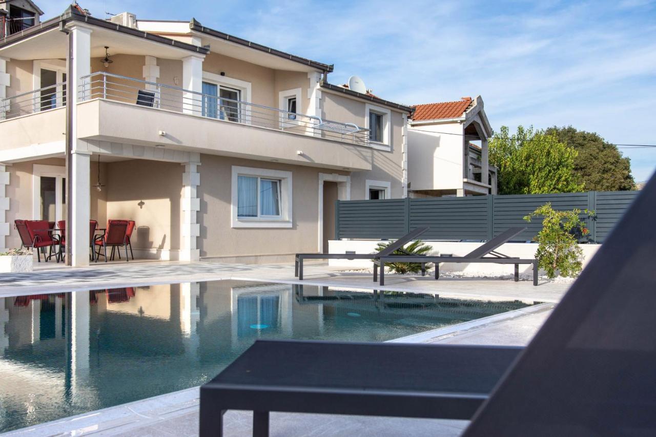 Casa Della Cava Villa โตรกีร์ ภายนอก รูปภาพ